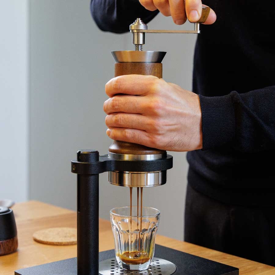 Aram Espresso Maker – Manueller Espresso mit Manometer (inkl. Steel Support)