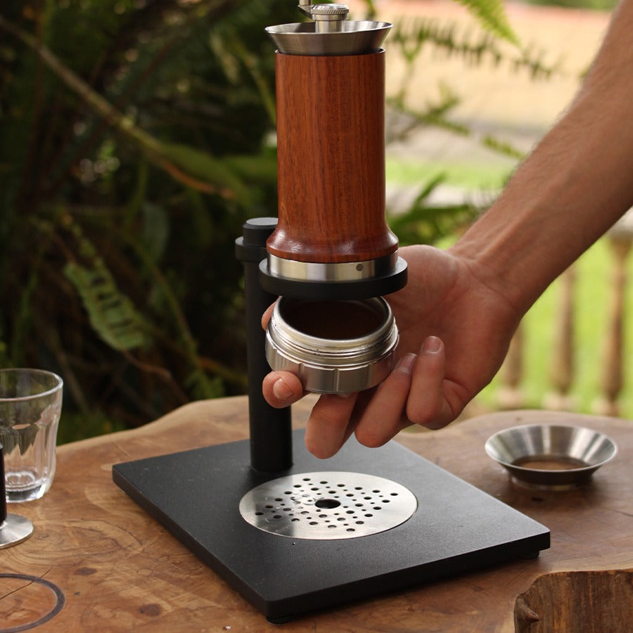 Aram Espresso Maker – Manueller Espresso mit Manometer (inkl. Steel Support)