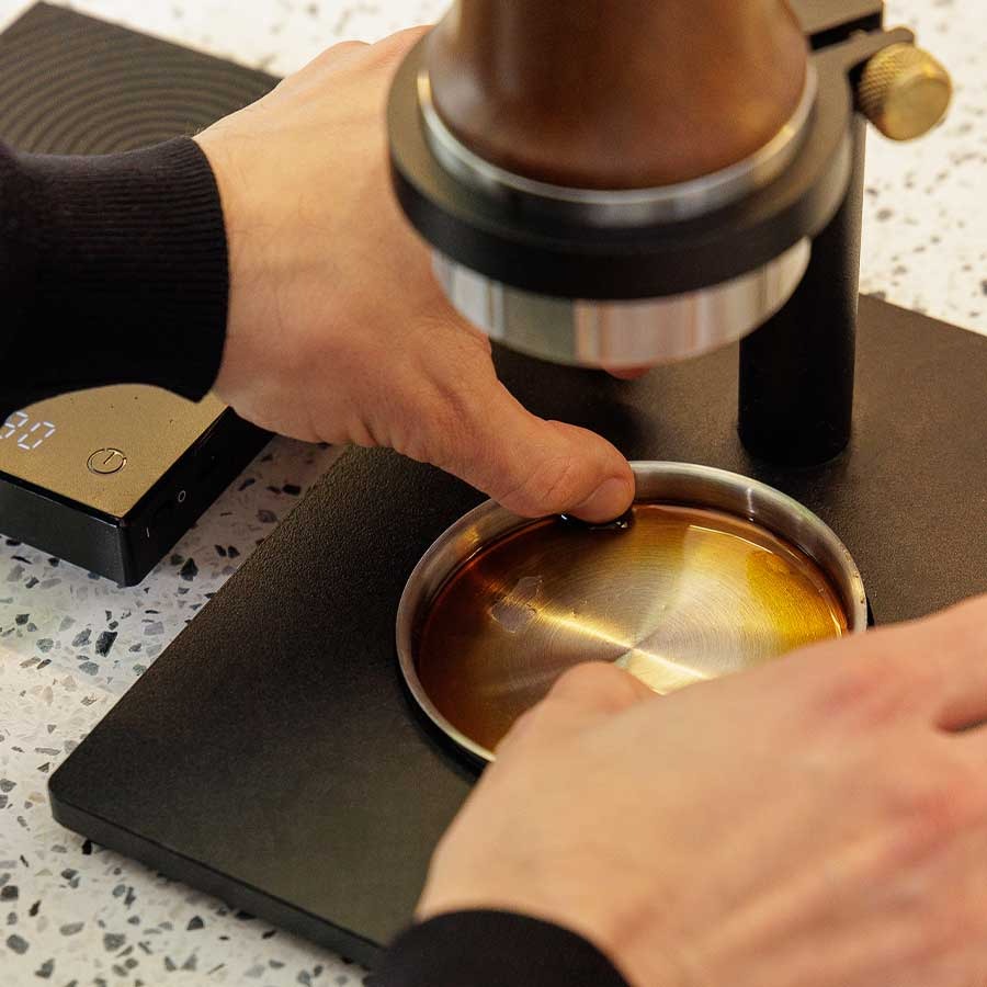 Aram Espresso Maker – Manueller Espresso mit Manometer (inkl. Steel Support)